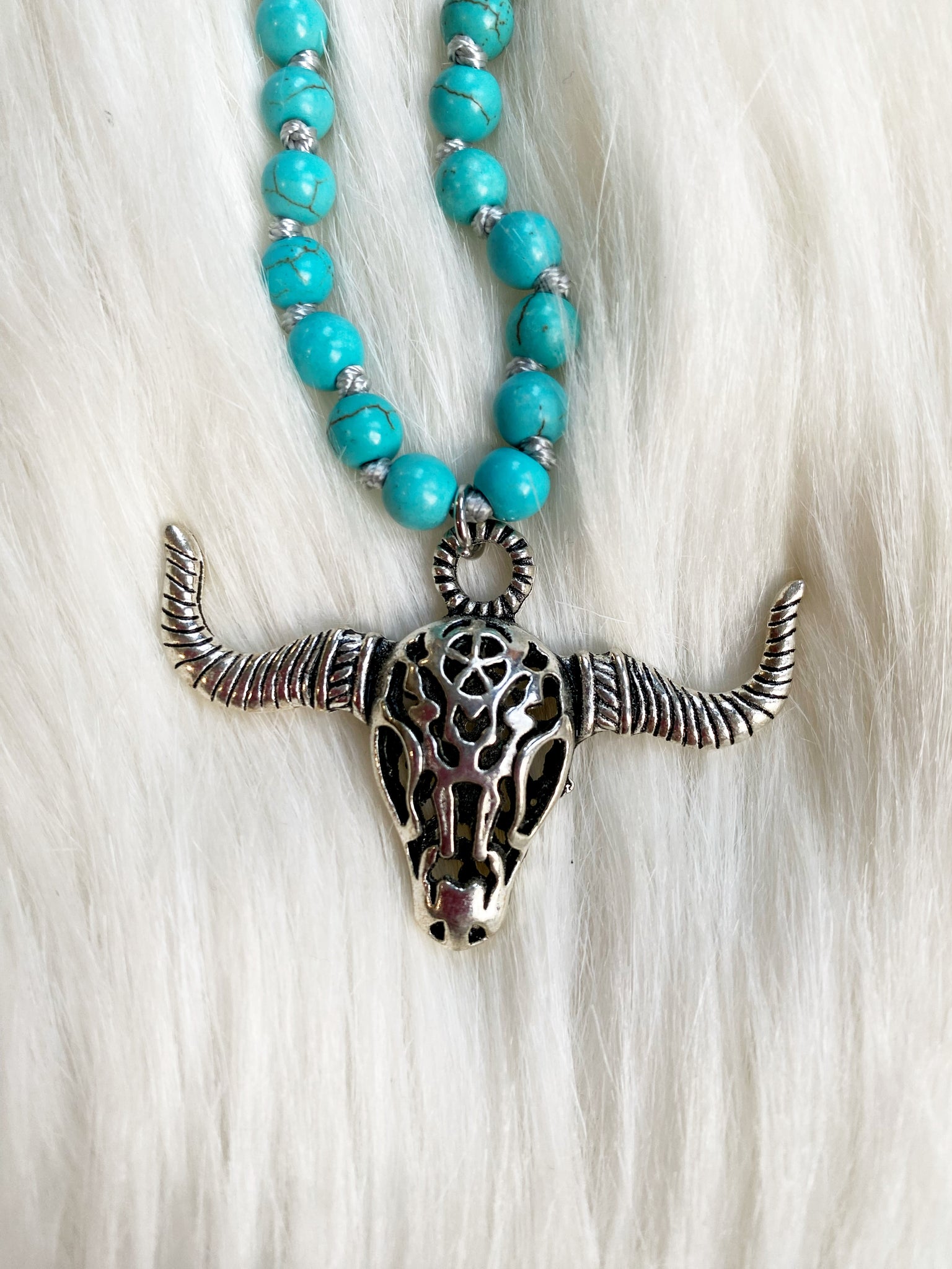 Bull Skull Necklace - Shop D&E silver Necklaces - Pinkoi