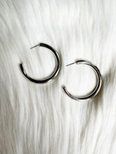 Everyday Hoop Earrings {Silver}