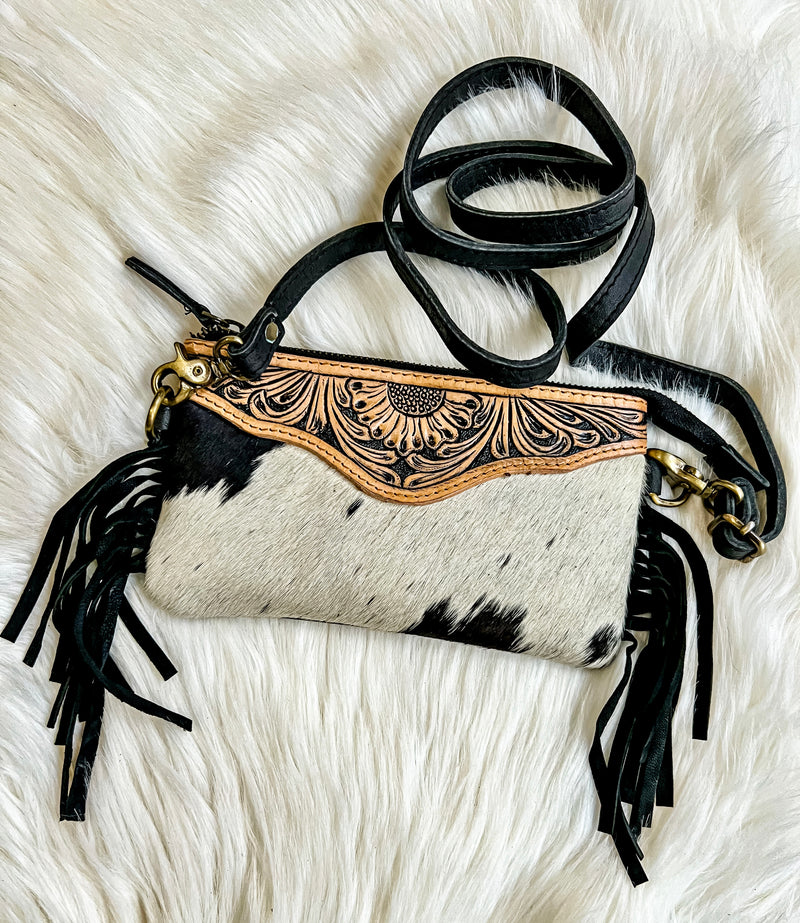Trinity Ranch Tooled Leather/Cowhide Crossbody - Brown – Barnwood & Lace  Boutique